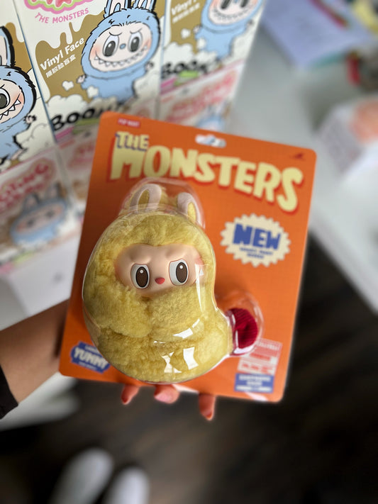 Nowość w serii Wacky Mart: Labubu Shrimp Earphone Case